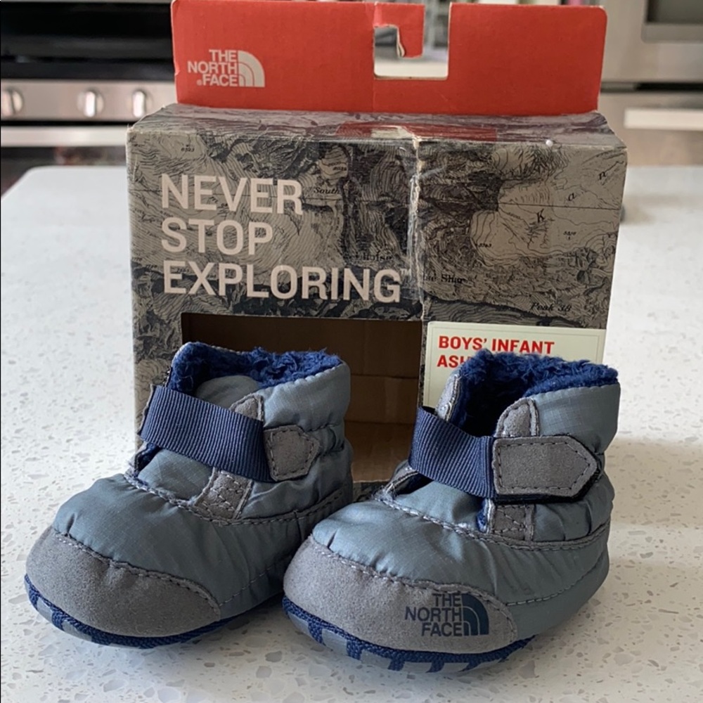 North face infant hiking booties